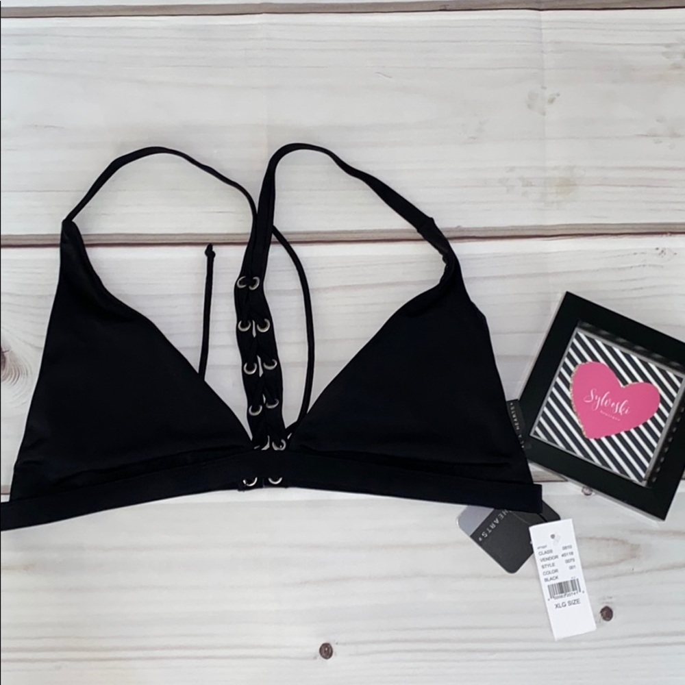 🖤La Hearts lace up back Bracelet - Picture 4 of 7